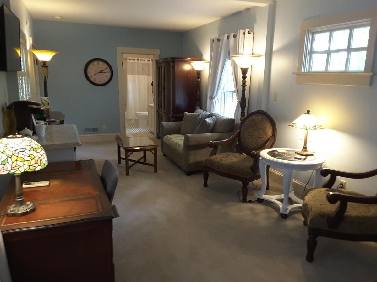 North Lodge On Oakland Bed And Breakfast Asheville Bagian luar foto