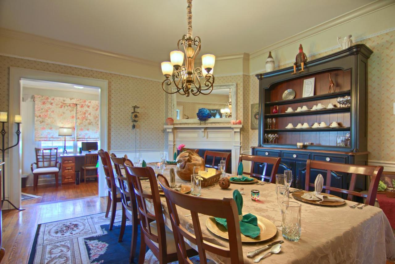 North Lodge On Oakland Bed And Breakfast Asheville Bagian luar foto