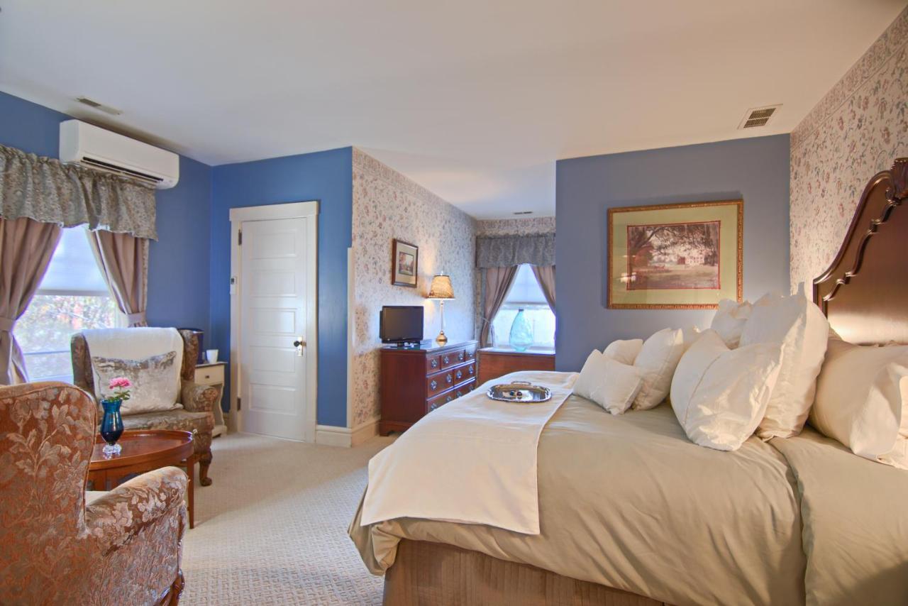 North Lodge On Oakland Bed And Breakfast Asheville Bagian luar foto